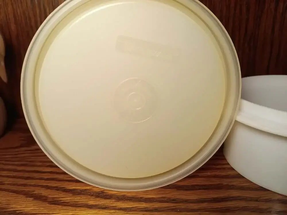 Vintage Tupperware Hamburger Patty Keepers 4